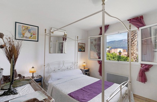 Sarrola-Carcopino Bed & Breakfast | Bed and Breakfast 'Gautama' with Mountain View, Shared Terrace and Shared Garden