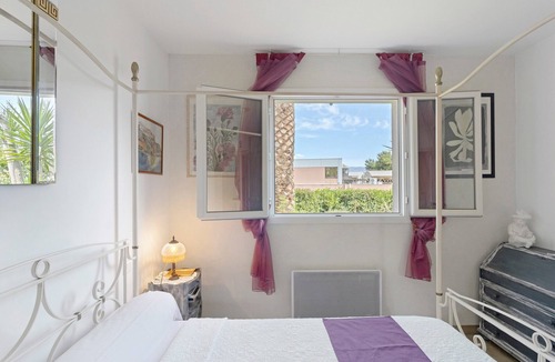 Sarrola-Carcopino Bed & Breakfast | Bed and Breakfast 'Gautama' with Mountain View, Shared Terrace and Shared Garden
