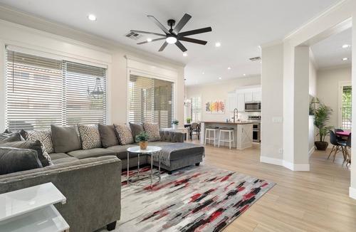 Gilbert House | Bella Vista l Family Friendly Gilbert Escape