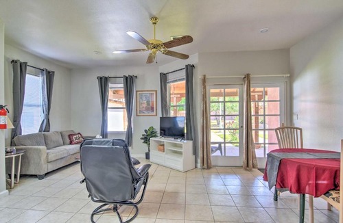 Eleven Mile Corner Apartment | 'Best Night's Sleep' Apt Near Skydive Arizona