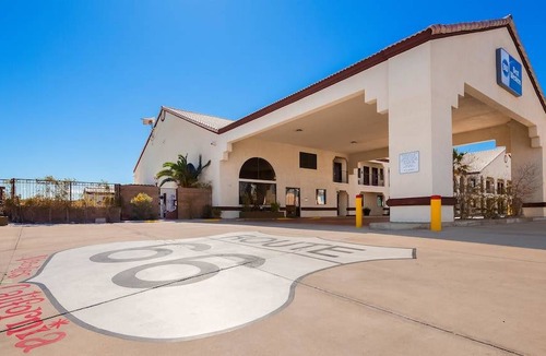 Needles Hotel | Best Western Colorado River Inn