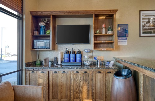 Mountain Home Hotel | Best Western Foothills Inn