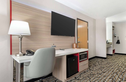 Albert Lea Hotel | Best Western Plus Albert Lea I-90/I-35 Hotel