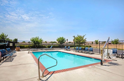 Coalinga Hotel | Best Western Plus Coalinga Inn