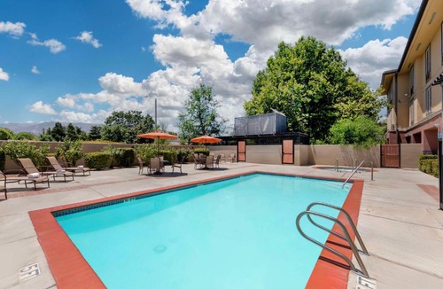 Tehachapi Hotel | Best Western Plus Country Park Hotel