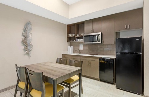Deer Valley Hotel | Best Western Plus Executive Residency Phoenix North Happy Valley