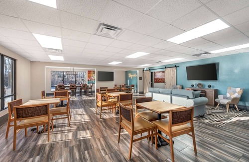 Richmond Hotel | Best Western Plus Richmond Indiana I-70