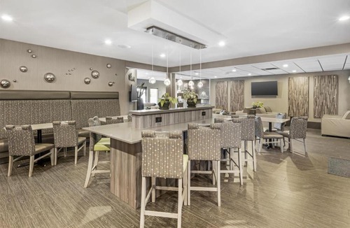 North Spokane Hotel | Best Western Plus Spokane North