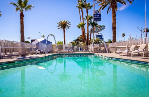 Gila Bend Hotel | Best Western Space Age Lodge