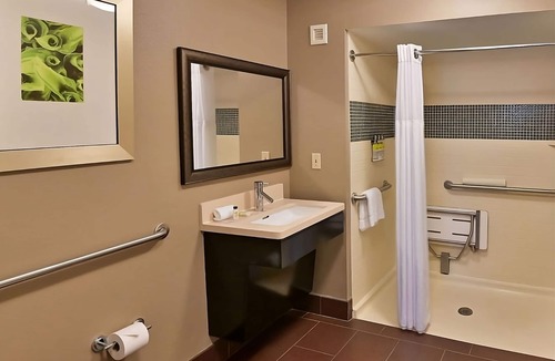Sunnyvale Resort | Better Choice for your Vacation! THREE Relaxing 2BR Suites, Swimming Pool!