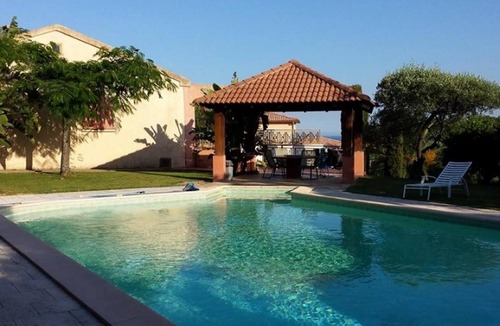 Santa-Lucia-di-Moriani House | Between sea and mountains, in the maquis. and with your feet in the pool