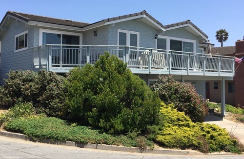La Selva Beach House | Big and Bright, Steps to Sand, Ocean Views, and Sleeps 8+