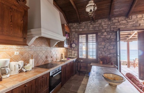 Lambinou House | Big Blue Pelion