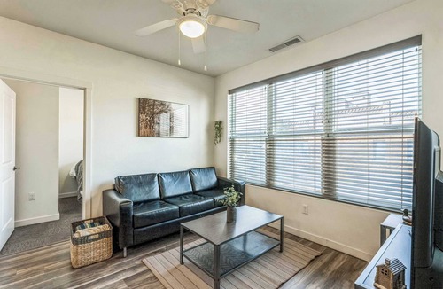 Heart of Missoula Apartment | Big Flat + 2 min to UM + 95 Walkscore