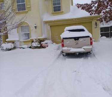 Reno House | Big YELLOW HOUSE On The Hill