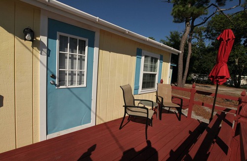 Morehead City Apartment | Bijou Bungalow