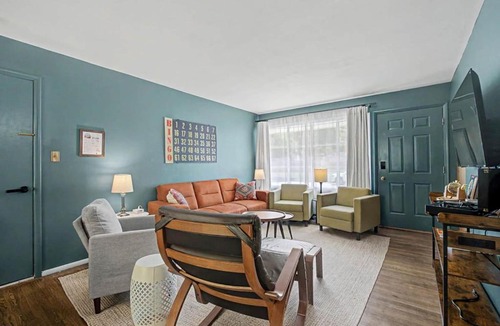 Riverside House | Bingo: King Beds & Game Room near WPAFB