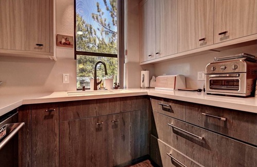 Munds Park House | Birdhouse of Munds Park w/Hot Tub, 5 Bdrms!