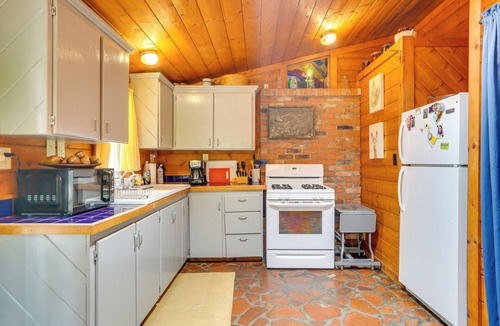 Brewery Gulch House | Bisbee Vacation Rental w/Mountain Views & Sunroom