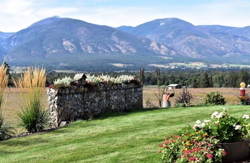 Stevensville Cottage | Bitterroot Sky Cottage-What A View!
