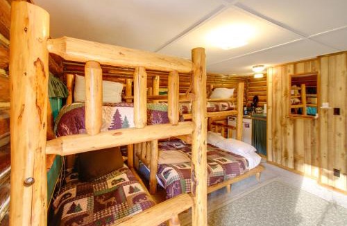 De Borgia Apartment | Black Diamond Guest Ranch Studio: Hike & Fish