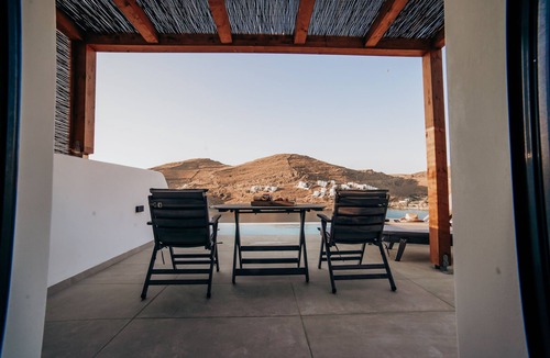 Kithnos Apartment | Ble Kythnos Suites