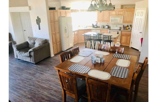 Tuttle House | "BlissMahal" a Hidden Gem in the❤of the SnakeRiver