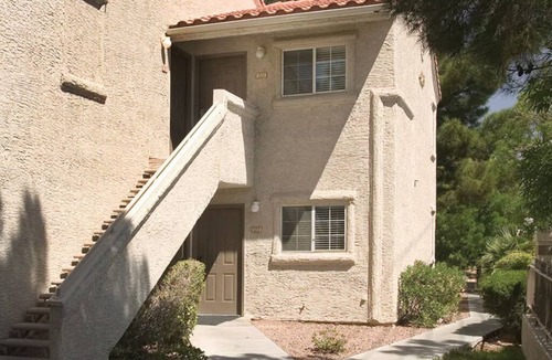 Paradise Ski Chalet | BLOCK WM Spencer St - 1br