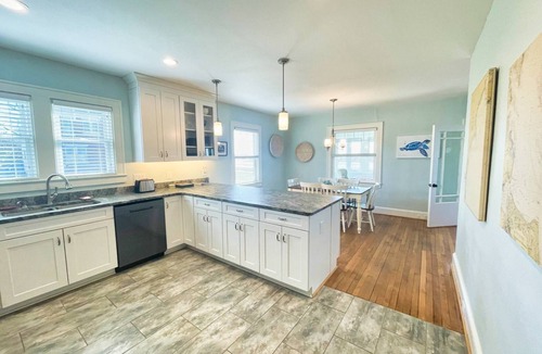 Sea Cottage Addition House | Blue Bay Home, Beachfront with Sunset Views