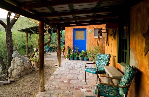 Mammoth House | Blue Door Casita on Orchard Near Canyon Wilderness