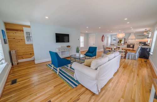 Cape Charles House | Blue Haven Home, Fire Pit & Blocks from Beach