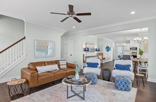Morehead City House | Blue Heron in the heart of Beaufort, many amenities including a pool!