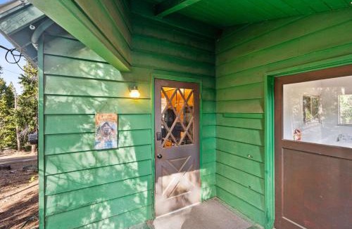 Sierra Cedars House | Blue Meadow-Family Pet Friendly & near the lake