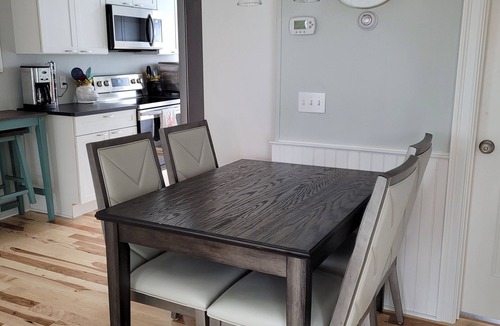 Narragansett Pier House | Blue Moon Carriage House