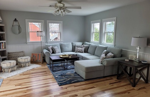 Narragansett Pier House | Blue Moon Carriage House