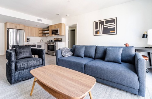 Downtown Berkeley Apartment | Blueground | Dtwn Berkeley, AC, nr UC Campus