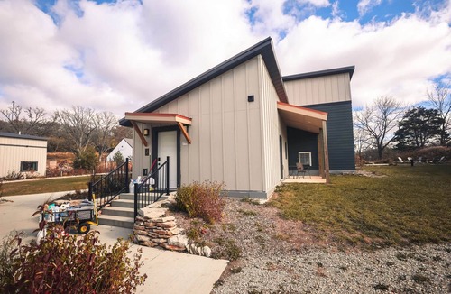 Decorah Villa | Bluffside Gardens Redbud Series Unit 7A - Pet Friendly
