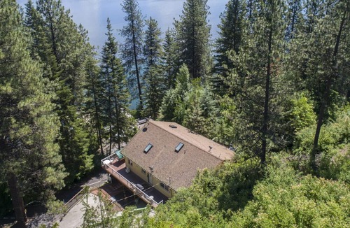 Hayden Lake House | BOATDOCK W/2 SLIPS,WATER TRAMPOLINE, FLOATING ISLAND,SHUFFLEBOARD,GAMEROOM