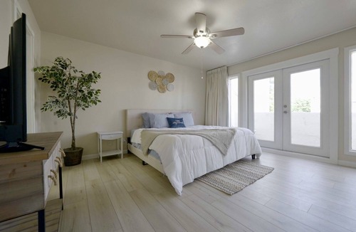 Arts District Condo | Boho Condo in Downtown Scottsdale with King Bed