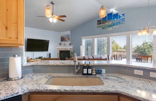 West Valley House | Boise BnB`s Beach House with hot tub