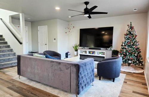 Southwest Ada County Alliance House | Boise Creekside Retreat - Spacious & Peaceful