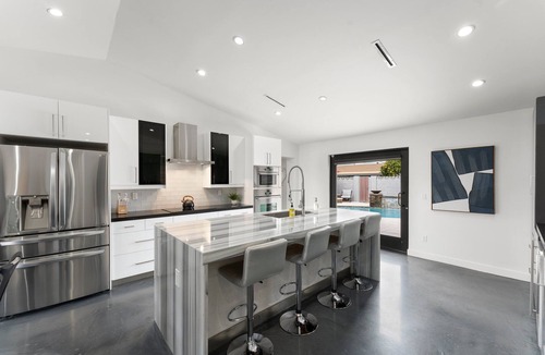 Scottsdale Estates Six House | Bold Contemporary-Pool & Hot Tub mins to Old Town