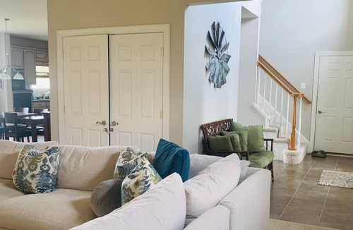 Tilghman House | BOOKING FALL & WINTER-ACT NOW FOR BEST AVAILABILITY!