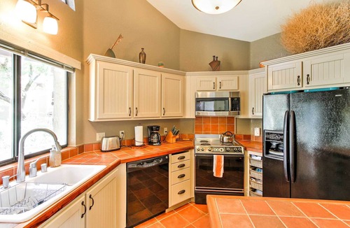 Borrego Springs Condo | Borrego Springs Condo w/Private Hot Tub & Views!