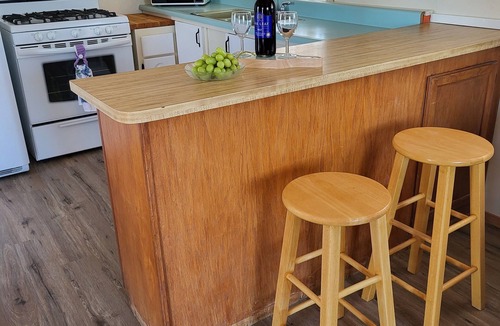 Maricopa House | BOTTLE & GLASS INN, a quite remote retreat on a 10 acre spread. Stargazing here.