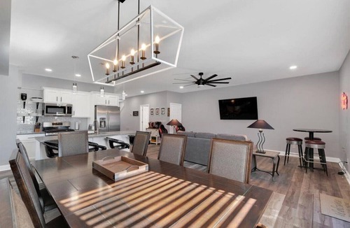Merriwether House | Bourbon House 3 - Expo Center - Large Groups