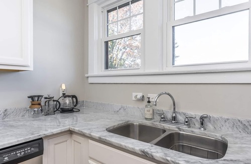 Hollywood - Mt. Vernon House | Bourbon n Horses themed 3B/2Ba home in beautiful Chevy Chase neighborhood!