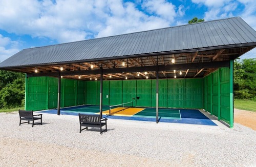 Keene House | 💙 BOURBON TRAIL on LAKE, HEATED POOL, GAME RM, PICKLEBALL, THEATRE, GOLF SIMULATOR!