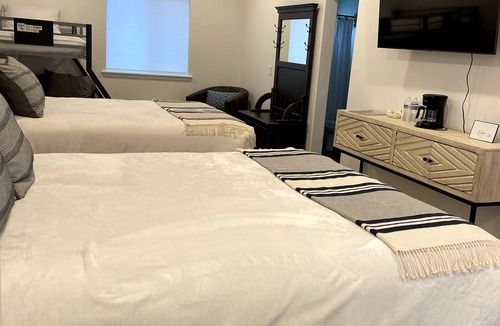 Oakley Apartment | Boutique Hotel Suite in Oakley, ID: The Sage Room - Sleeps 7