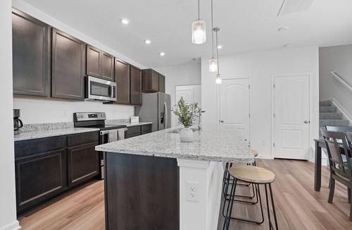 Nazareth House | Brand new home less than 30 mins away from Louisville's favorite destinations!